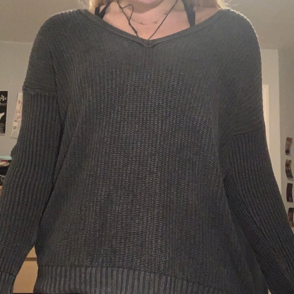 American Eagle grey, light sweater